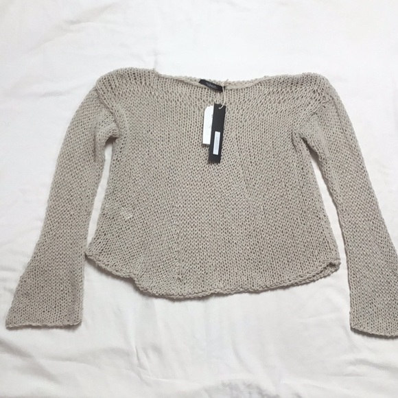 Gorgeous! Umit Unal sweater top. - Picture 2 of 7